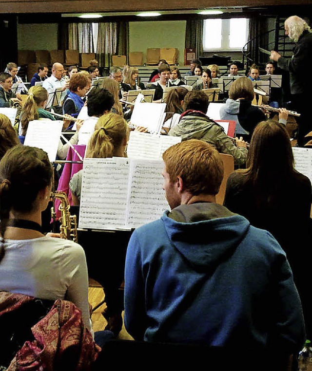 Die Musikkapelle Kollnau und die Stadt...mit Christian Sade am Dirigentenpult.   | Foto: ZVG