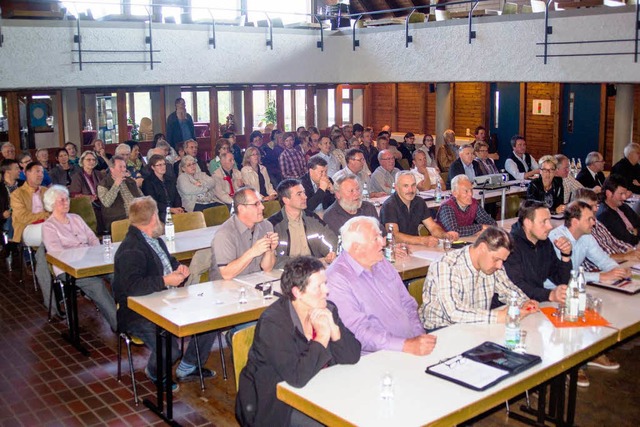 Gemeinderte aus hlingen-Birkendorf u...us des Gastes in Birkendorf gemeinsam.  | Foto: Wilfried Dieckmann