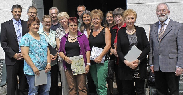 Langjhrige Mitarbeiter und Mitarbeite...eordneter Ruthard Hirschner (rechts).   | Foto: Marcus Krispin