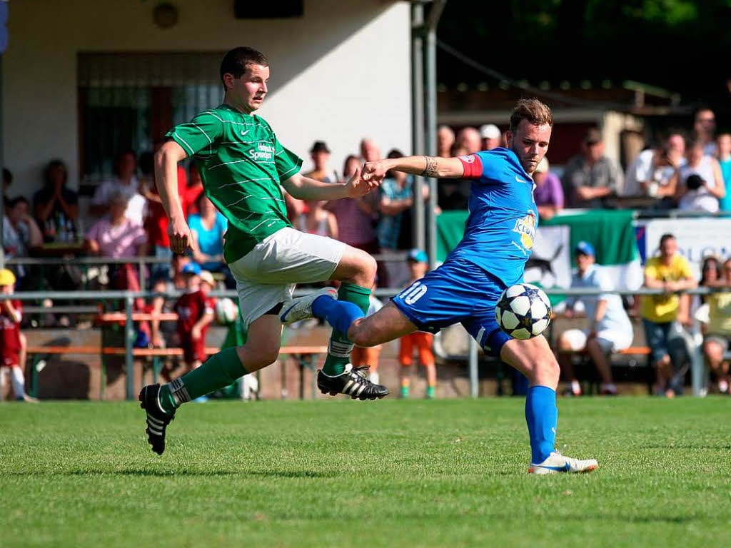 Marco MAIER (FV Rammersweier) zieht ab und trifft zum 2:0