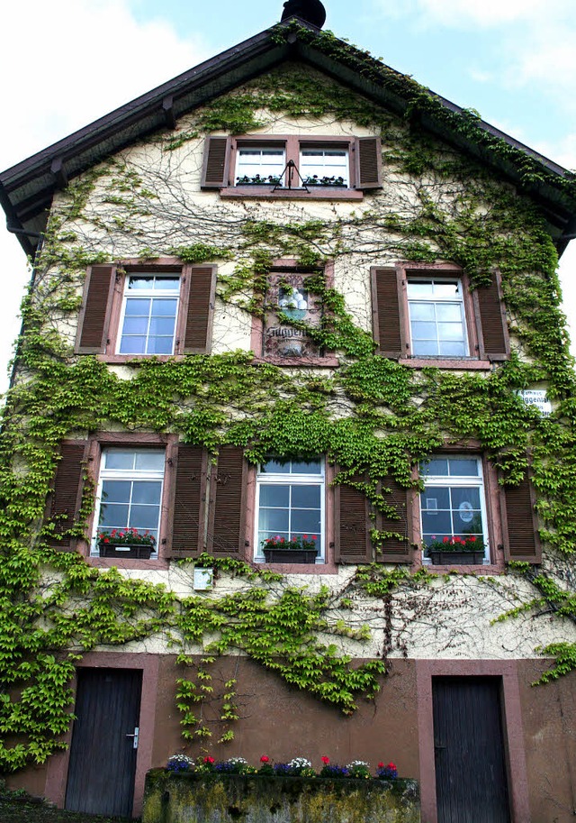 Das ehemalige Rathaus in Suggental, in... und soll auch nicht erneuert werden.   | Foto: Heiss