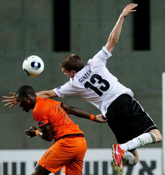 Matthias Ginter vom SC Freiburg gehrt...Rainer Adrion zu den Gewinnern der EM.  | Foto: AFP