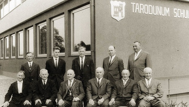 Sie hatten einst entschieden, die Taro... links) vor 50 Jahren vor dem Neubau.   | Foto: Archivfotos: Tarodunum-Schule