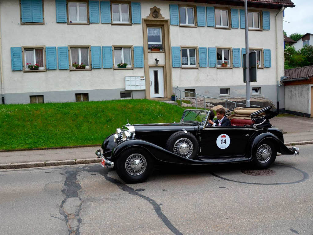 Jede Menge Traumwagen: Bei der Oldtimerrallye Paul-Pietsch-Classic fahren 102 Automobilklassiker durch den Schwarzwald. Jede Menge Traumwagen: Bei der Oldtimerrallye Paul-Pietsch-Classic fahren 102 Automobilklassiker durch den Schwarzwald.