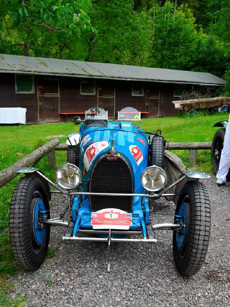 Jede Menge Traumwagen: Bei der Oldtimerrallye Paul-Pietsch-Classic fahren 102 Automobilklassiker durch den Schwarzwald. Jede Menge Traumwagen: Bei der Oldtimerrallye Paul-Pietsch-Classic fahren 102 Automobilklassiker durch den Schwarzwald.