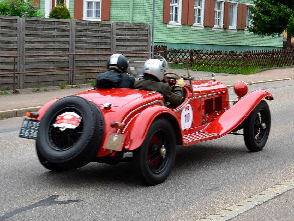 Jede Menge Traumwagen: Bei der Oldtimerrallye Paul-Pietsch-Classic fahren 102 Automobilklassiker durch den Schwarzwald. Jede Menge Traumwagen: Bei der Oldtimerrallye Paul-Pietsch-Classic fahren 102 Automobilklassiker durch den Schwarzwald.