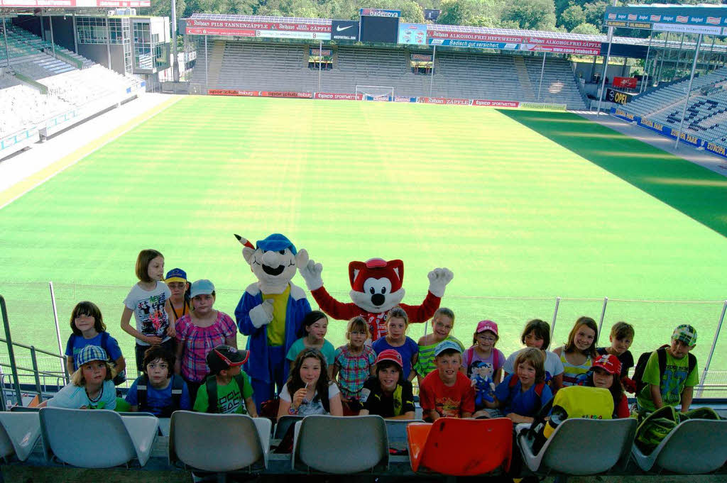 (Fast) alleine im Mage-Solar-Stadion: Grundschüler aus Bachheim-Unadingen. (Fast) alleine im Mage-Solar-Stadion: Grundschüler aus Bachheim-Unadingen.