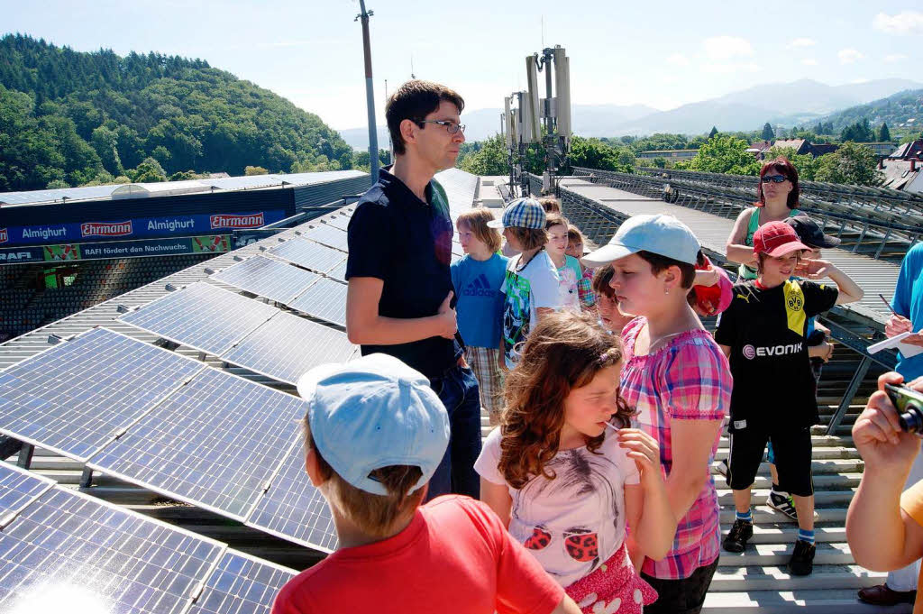 (Fast) alleine im Mage-Solar-Stadion: Grundschüler aus Bachheim-Unadingen. (Fast) alleine im Mage-Solar-Stadion: Grundschüler aus Bachheim-Unadingen.