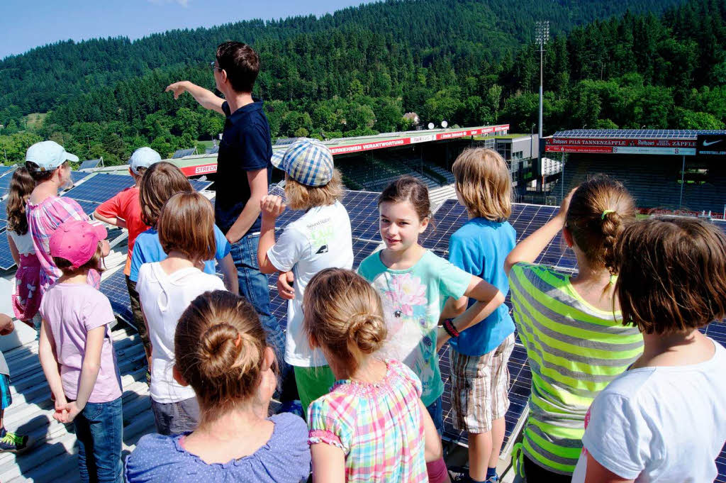 (Fast) alleine im Mage-Solar-Stadion: Grundschüler aus Bachheim-Unadingen. (Fast) alleine im Mage-Solar-Stadion: Grundschüler aus Bachheim-Unadingen.