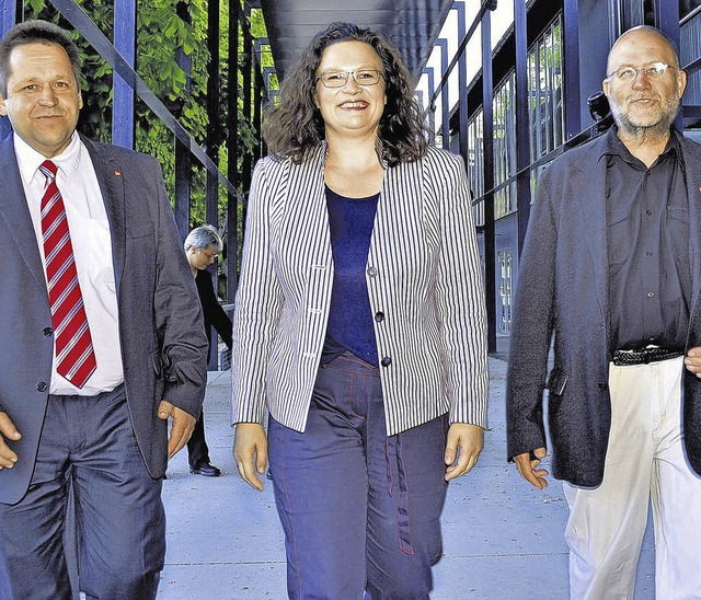 Auf dem Weg  in die Donauhallen: SPD-G... Vorsitzender der SPD Donaueschingen.   | Foto: Beathalter