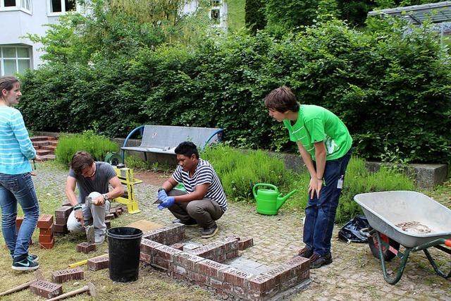 Die Jugend packt krftig an