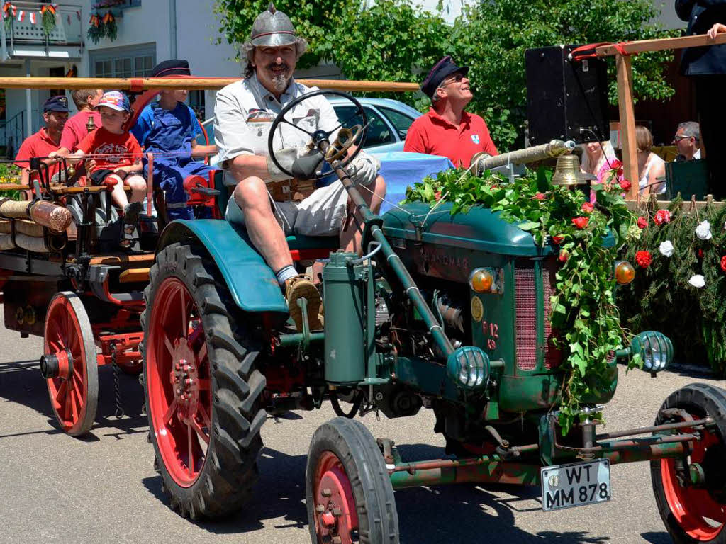 Feuerwehr Stühlingen mit historischen Fahrzeugen Feuerwehr Stühlingen mit historischen Fahrzeugen