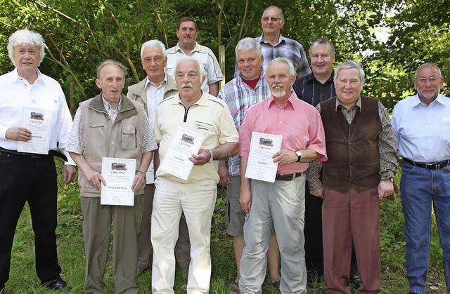 Wolfgang Bieger (links) durfte viele M... wurde selbst aber auch ausgezeichnet.  | Foto: jrn kerckhoff