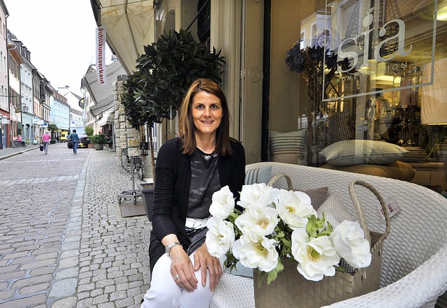 Daniela Heissler vor ihrem Laden an der Schusterstrae   | Foto: Bamberger