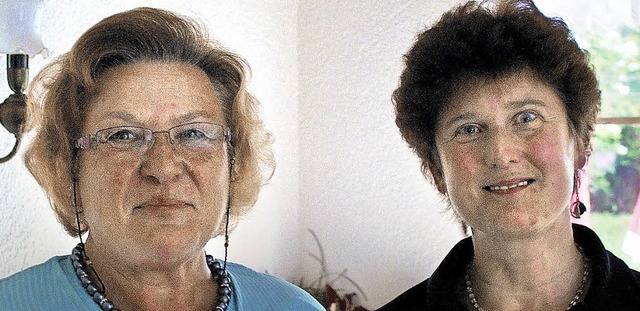 Karin Maier (links) und Maria Ganzmann...ammlung der Frauengemeinschaft geehrt.  | Foto: Barbara Weber