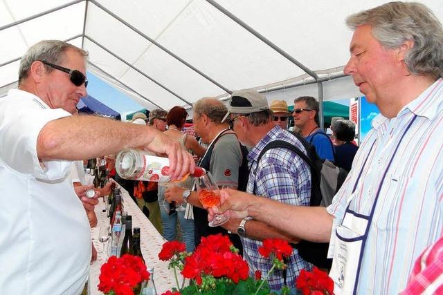 Fotos: 2000 Gste bei der kulinarischen Weinwanderung in Oberrotweil