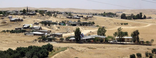 Ein typisches Beduinendorf in der Nege...0 Prozent des Staates Israel einnimmt   | Foto: Inge gnther
