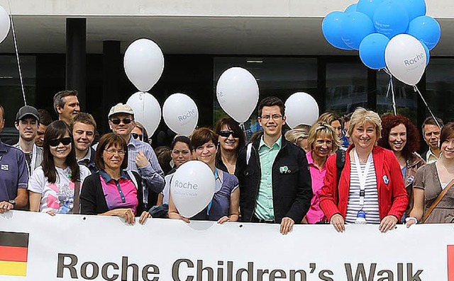 Roche Mitarbeiter sind  beim Childrens... Konzernzentrale nach Basel gelaufen.   | Foto: Roche