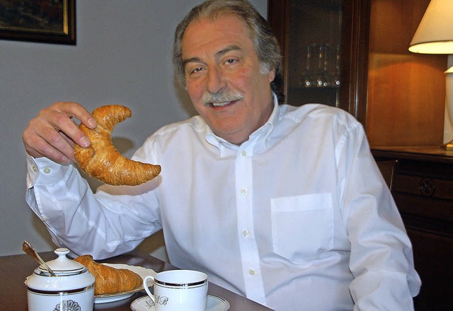 Bernard Michel Ecker greift gerne zum ... am liebsten zu denen aus Frankreich.   | Foto: Petra Wunderle