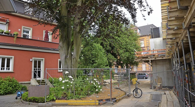 Offenburgs meistdiskutierter und wohl ...s-Gerber, rechts das Gemibau-Projekt.   | Foto: hsl