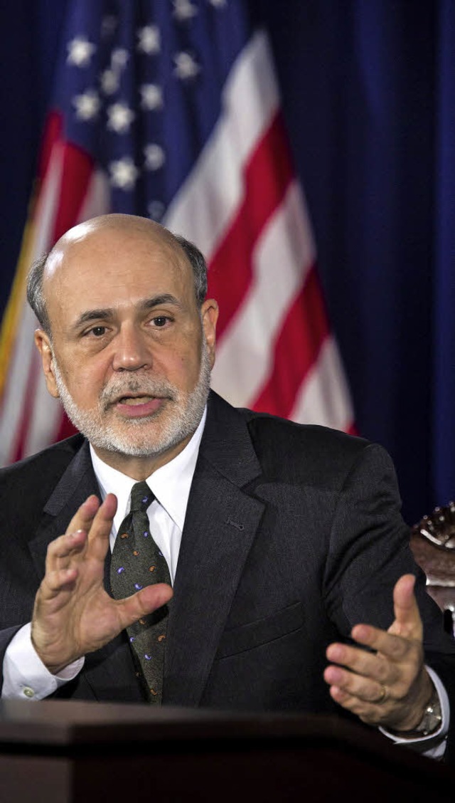 Der Herr des Dollars, Ben Bernanke, deutet einen Kurswechsel an.   | Foto: dpa