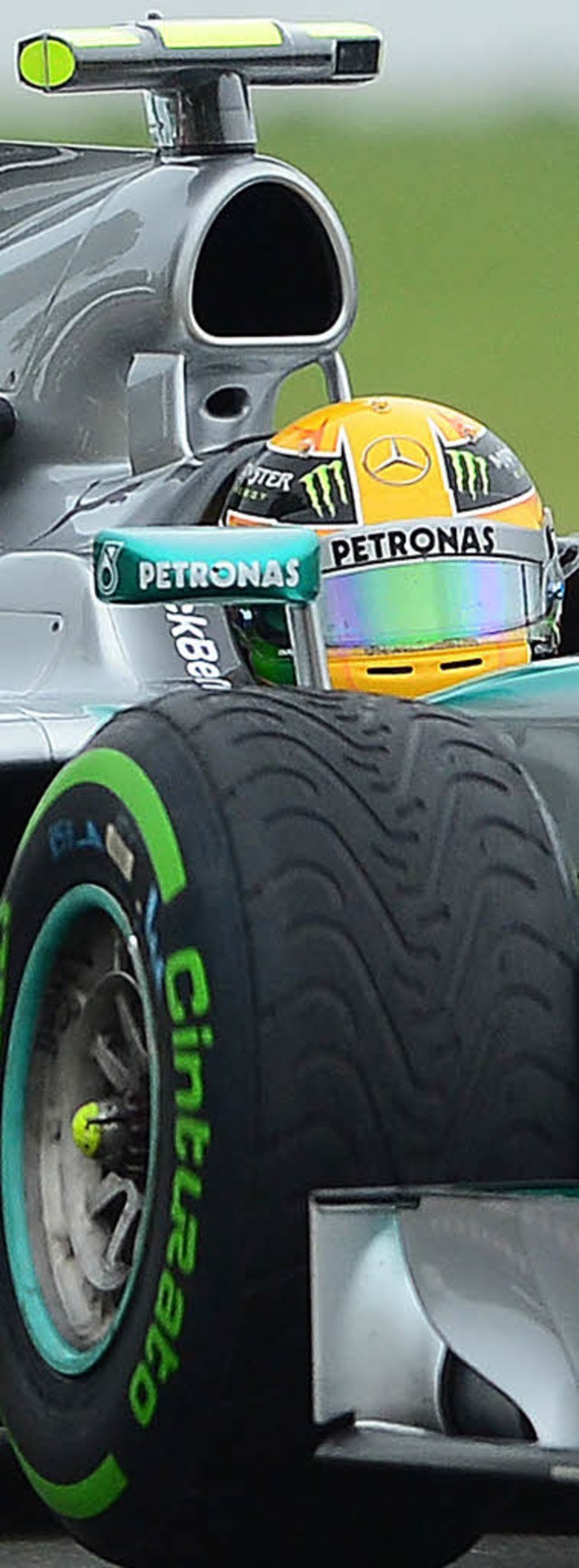 Vorteil oder nicht? Mercedes-Testfahrten in der Formel1 im Zwielicht.   | Foto: afp