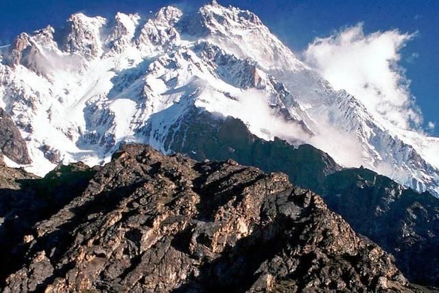 Zehn ausländische Bergsteiger und ihr Führer in Pakistan getötet