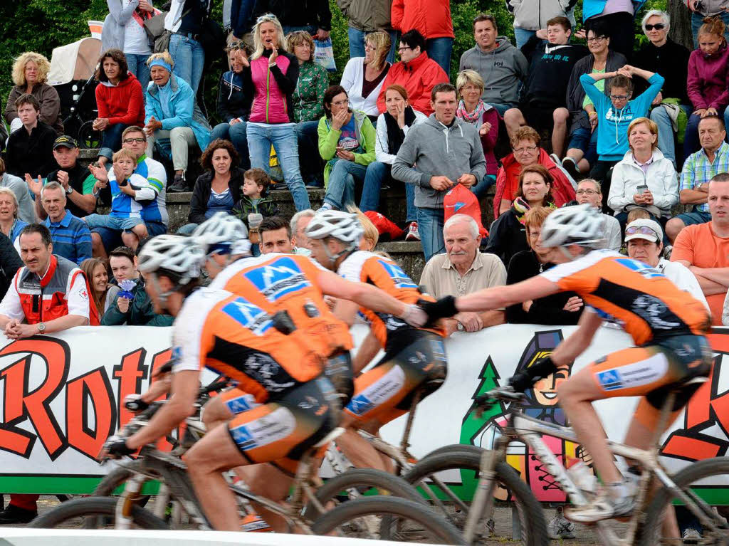 Ein Rennen der Rekorde: 5062 Radsportler sind beim Ultra Bike Marathon an den Start gegangen, angefeuert von vielen Zuschauern.