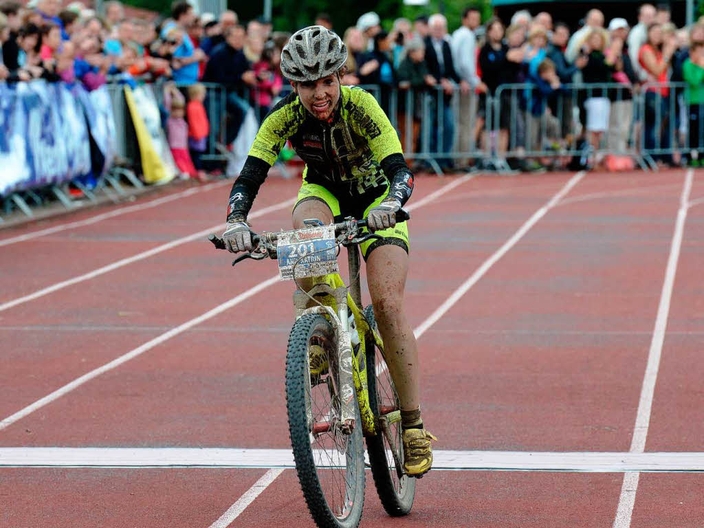 Ein Rennen der Rekorde: 5062 Radsportler sind beim Ultra Bike Marathon an den Start gegangen, angefeuert von vielen Zuschauern.