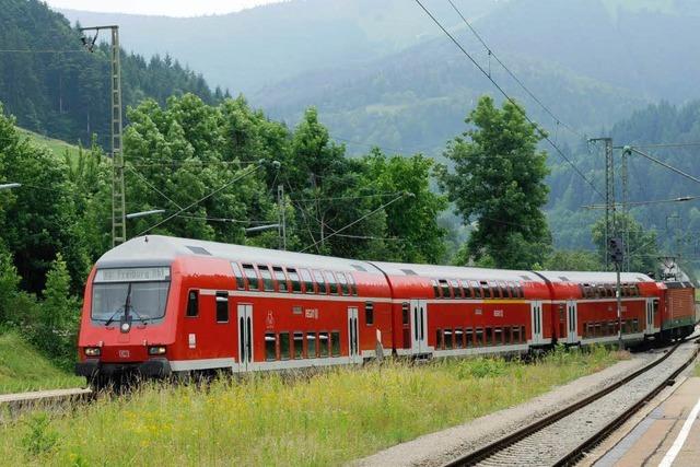 Ursache geklärt – abgesprengter Stein stoppt Höllentalbahn