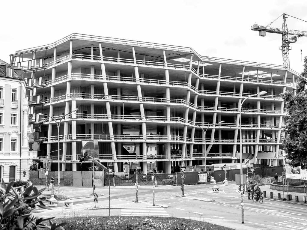 Beton, Glas, Stahl - die Uni-Bibliothek in Freiburg