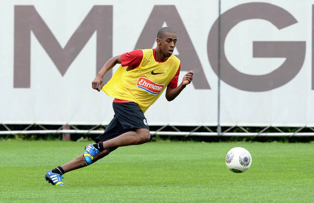 Unterschreibt er demnchst beim SC Freiburg? Der Schweizer Nationalspieler Gelson Fernandes.