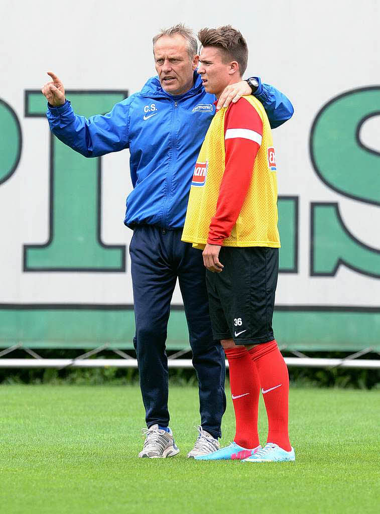 Trainer Streich mit Felix Klaus. Er verstrkt den SC Freiburg, der zuletzt einige Abgnge verkraften musste.