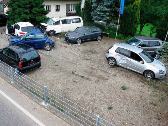 Schwer verletzt wurde am Mittwoch der ...t abgestellte Fahrzeuge gefahren war.   | Foto: polizei