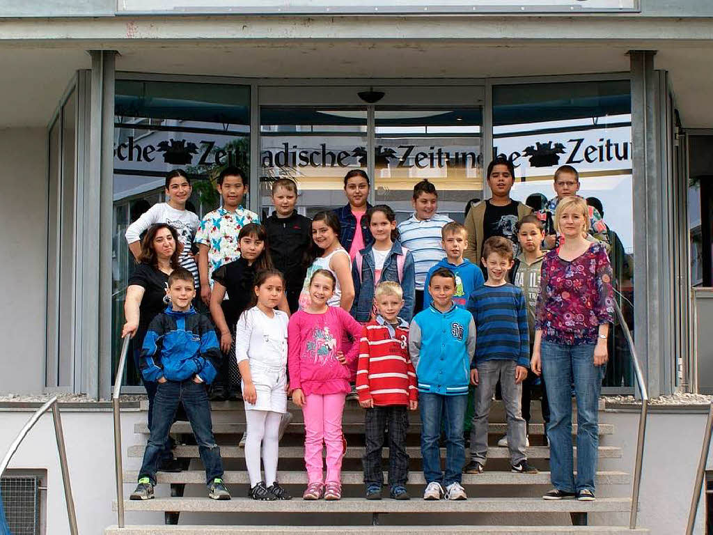 Die Klasse 4b der Rheinschule aus Weil am Rhein mit ihrer Lehrerin Frau Katja Platz