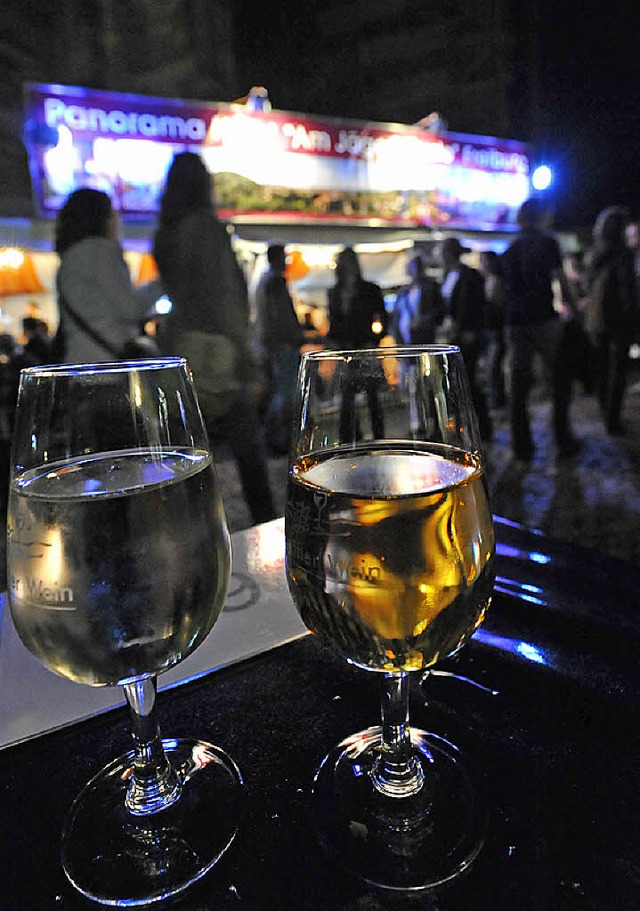 Viertele nach Fnf:   Wochentags ist d...eiburger Weinfest ab 17 Uhr  geffnet.  | Foto: Michael Bamberger