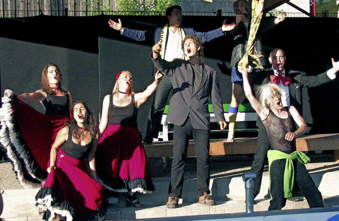 &#8222;Fuballspieler-und-Indianer&#8220;: Open-Air-Theater vom Feinsten.  | Foto: ManFred Lange