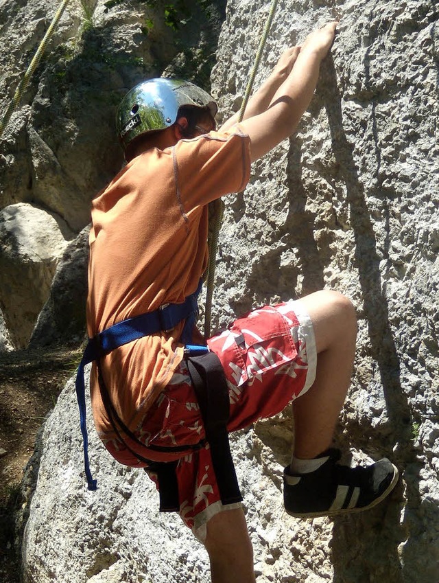 Selbstvertrauen gewinnen die Schler bei Kletterpartien.   | Foto: Privat