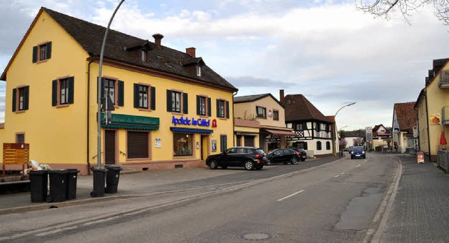 Vor 2015  wird hier, an der Umkircher ...fr die linke Straenseite zu regeln.   | Foto: julius steckmeister