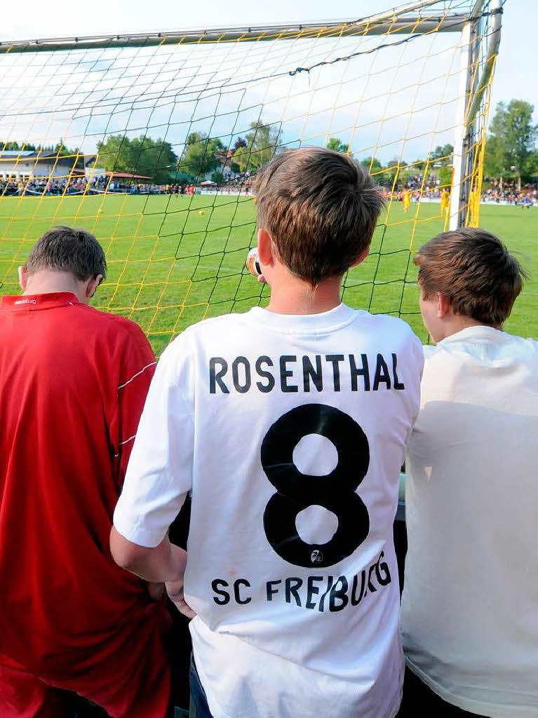 Der SC Freiburg bei seinem Auftritt in Oberschopfheim.