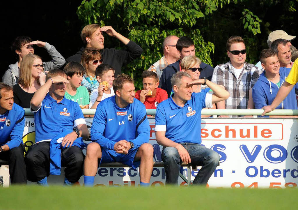 Der SC Freiburg bei seinem Auftritt in Oberschopfheim.