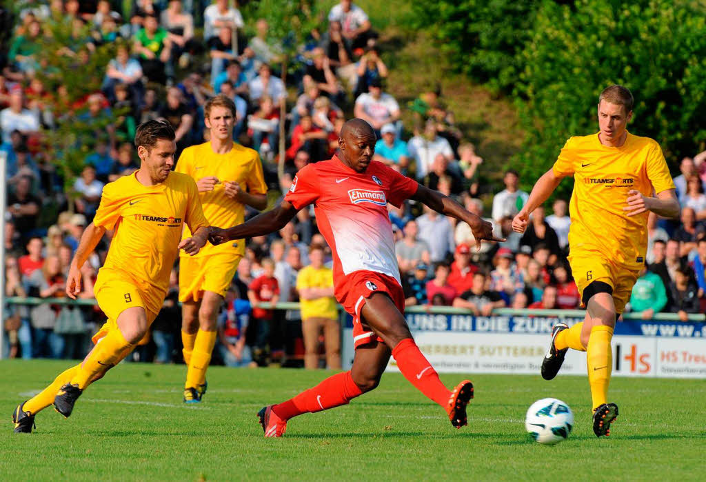 Der SC Freiburg bei seinem Auftritt in Oberschopfheim.