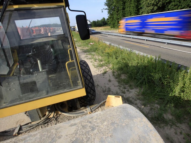 Im Baustellenbereich sollten Autofahrer besonders vorsichtig sein.  | Foto: Christoph Breithaupt