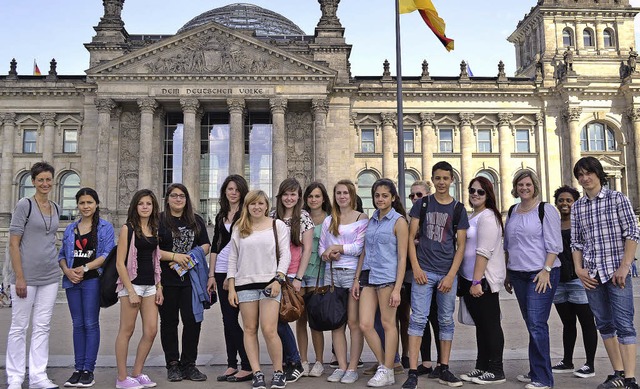 Auf Einladung der FDP-Bundestagsabgeor...Das Fot o entstand vor dem Reichstag.   | Foto: Carola Bruhier