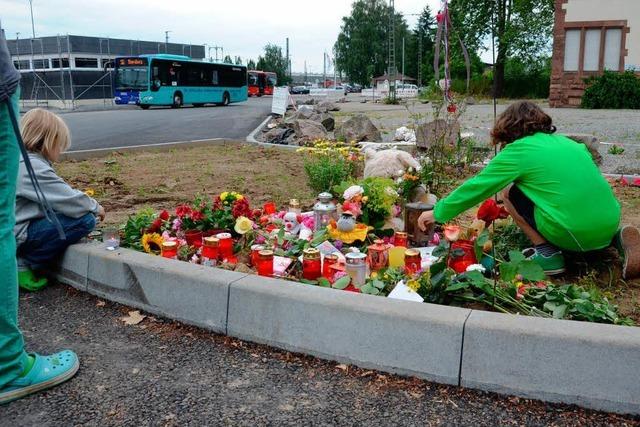 Kind berfahren – Brummifahrer hat wohl telefoniert