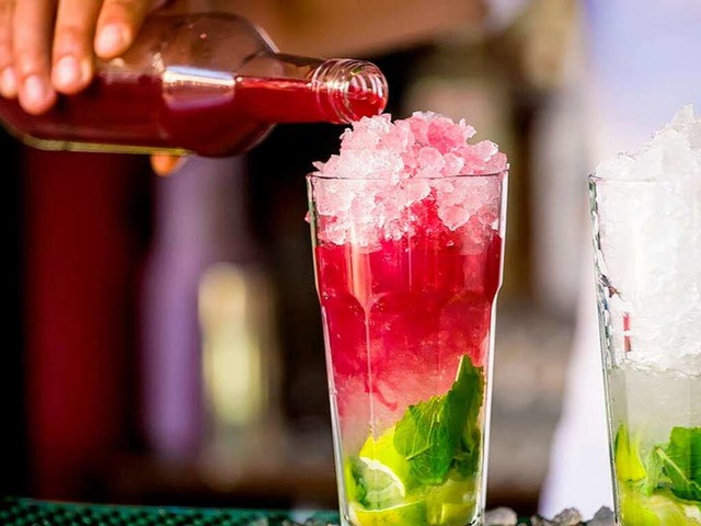 Ein bunter Cocktail   | Foto: Viacheslav Baranov - Fotolia.com