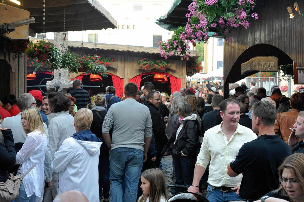 Vom Fassanstich vor der Martinskirche bis zum Oldtimertreffen am Sonntag feierten die Mllheimer ihr 42. Stadtfest.