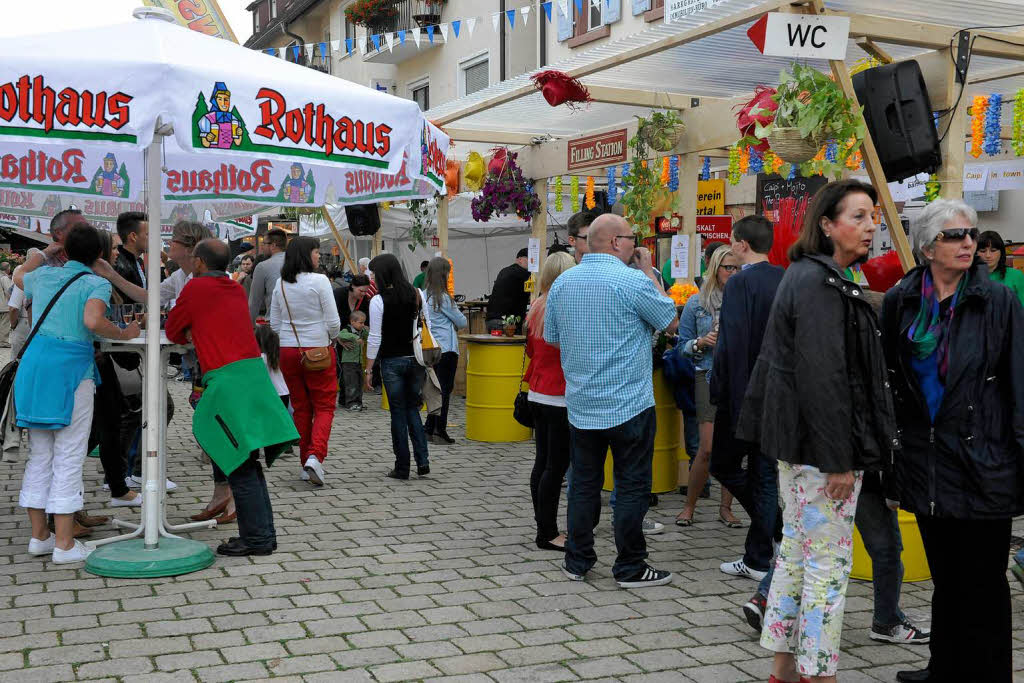 Vom Fassanstich vor der Martinskirche bis zum Oldtimertreffen am Sonntag feierten die Mllheimer ihr 42. Stadtfest.