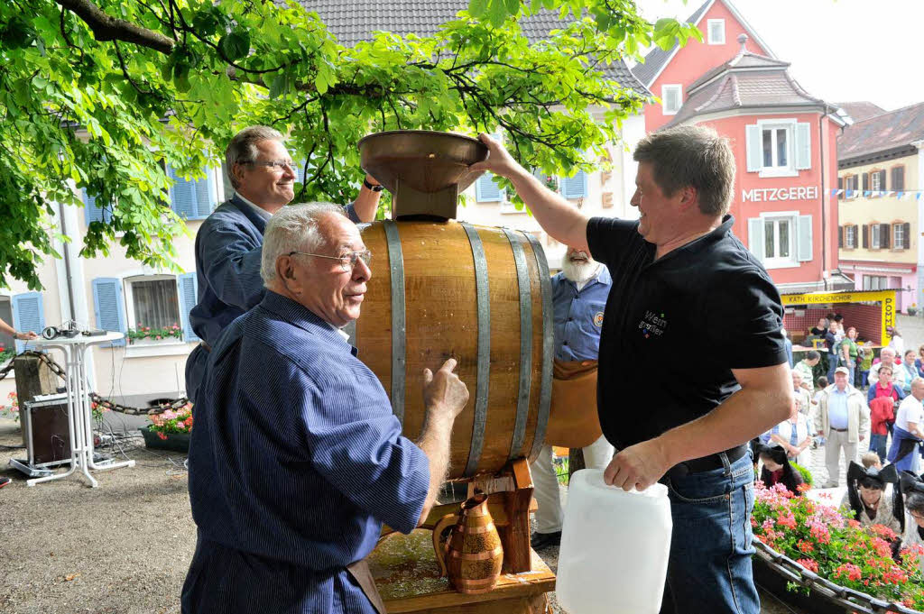 Vom Fassanstich vor der Martinskirche bis zum Oldtimertreffen am Sonntag feierten die Mllheimer ihr 42. Stadtfest.