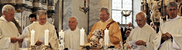 Pfarrer Josef Zimmermann, Diakon Ferdi...ttesdienst in der Wehrer Pfarrkirche.   | Foto: Michael Gottstein